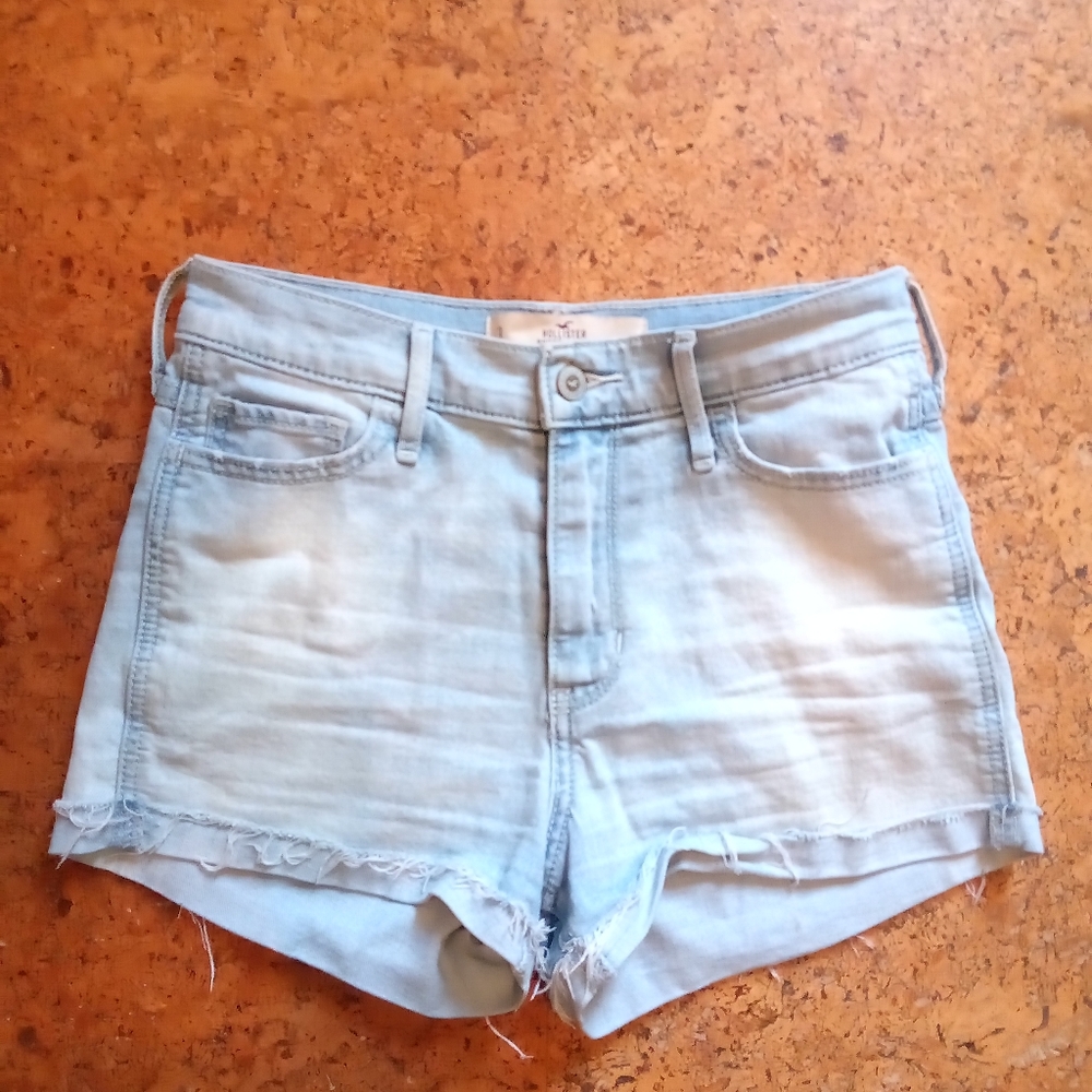 Hollister high waisted short shorts, size 3, w 26